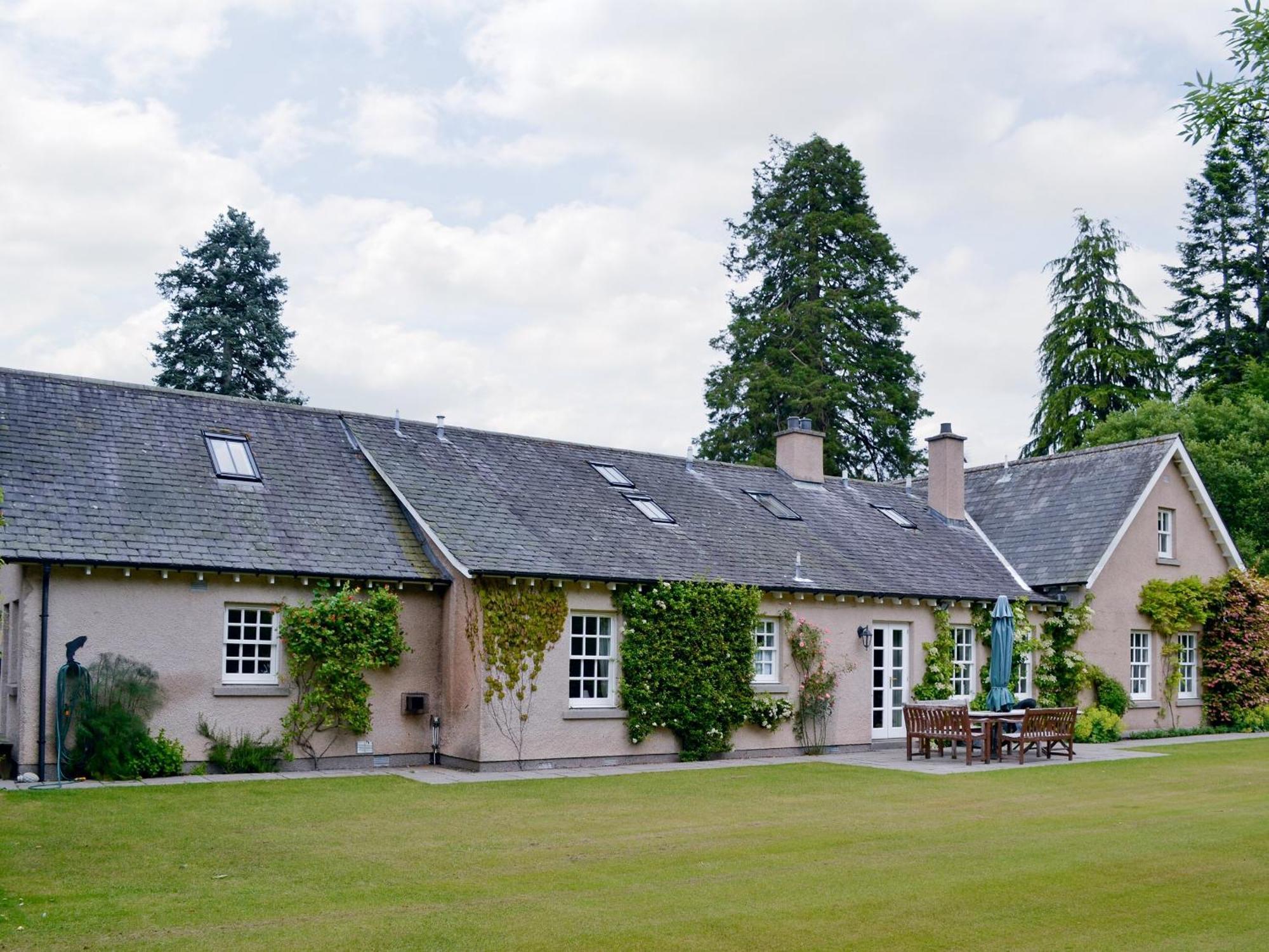 Little Blackhall Lodge Banchory Exterior photo